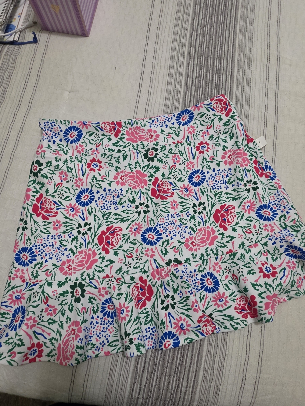 Laura Ashley Size Small Floral Skort in Pink, Blue & Green on White New